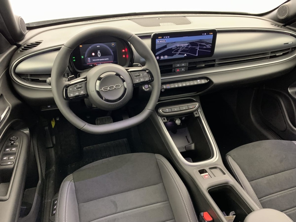 FIAT 600 T-Gen 3 1.2 Hybrid 145ch eDCT6 Sport - ref: 1-376218 - Photo 15