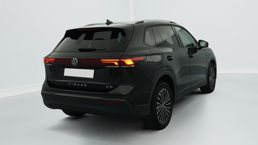 VOLKSWAGEN Tiguan 1.5 ETSI 150CV DSG7 LIFE PLUS - ref: 1-376535 - Photo 7