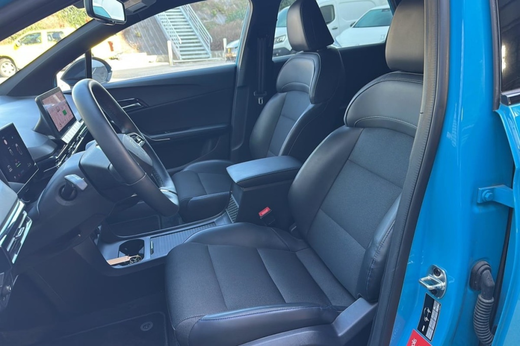 MG MG4 ELECTRIC 64KWH - 150 KW 2WD LUXURY - ref: 1-376741 - Photo 9