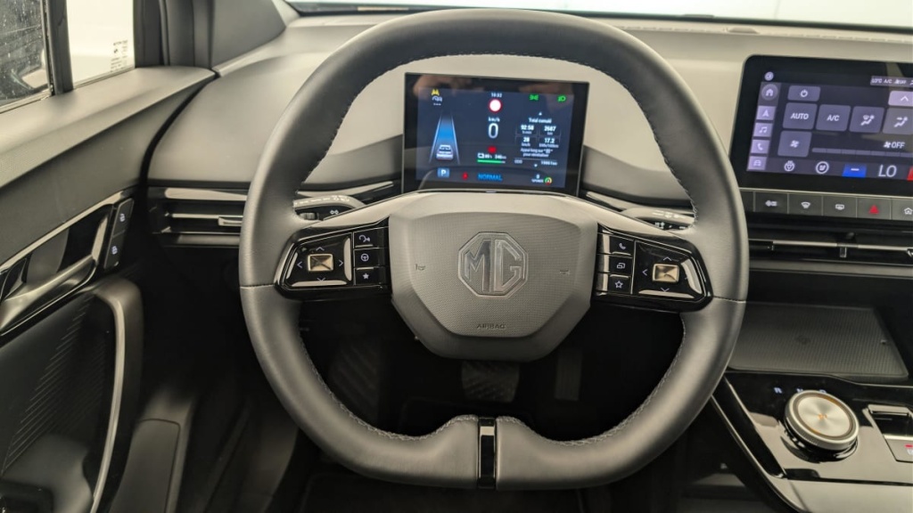 MG MG4 ELECTRIC 64KWH - 150 KW 2WD LUXURY - ref: 1-376753 - Photo 14