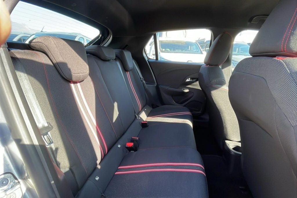 OPEL Corsa 1.2 Turbo 100 ch BVM6 GS Line - ref: 1-376804 - Photo 9