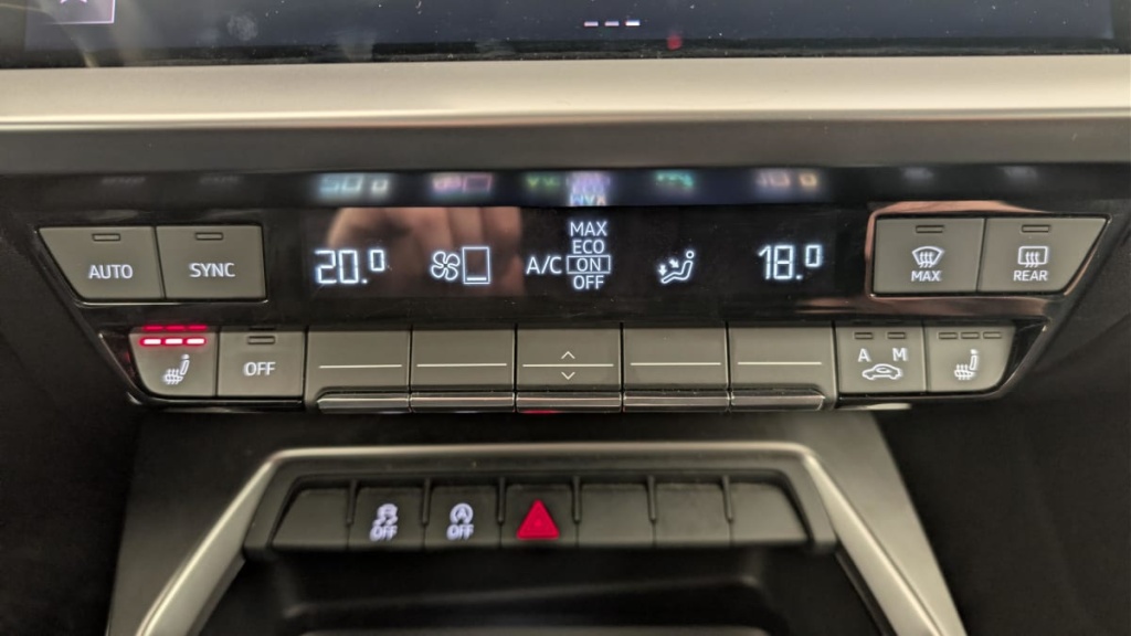 AUDI A3 Sportback 35 TFSI Mild Hybrid 150 S tronic 7 Design - ref: 1-376907 - Photo 19