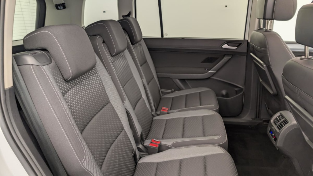 VOLKSWAGEN Touran 1.5 TSI EVO 150 7pl Active - ref: 1-376925 - Photo 10