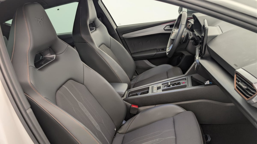 CUPRA Leon 1.4 E-HYBRID 204 CH DSG6 V - ref: 1-376962 - Photo 9