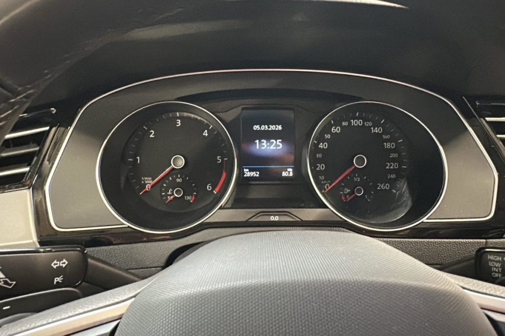 VOLKSWAGEN Passat SW 2.0 TDI EVO SCR 122 DSG7 Life Plus - ref: 1-377008 - Photo 13