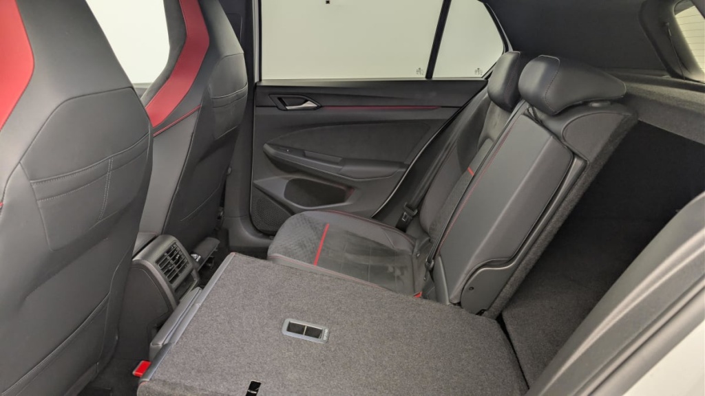 VOLKSWAGEN Golf 2.0 TSI 300 DSG7 GTI CLUBSPORT - ref: 1-377018 - Photo 12