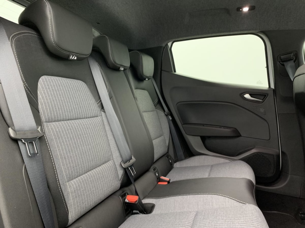 RENAULT Clio ECO-G 100 CH GSR2 TECHNO - ref: 1-377479 - Photo 10