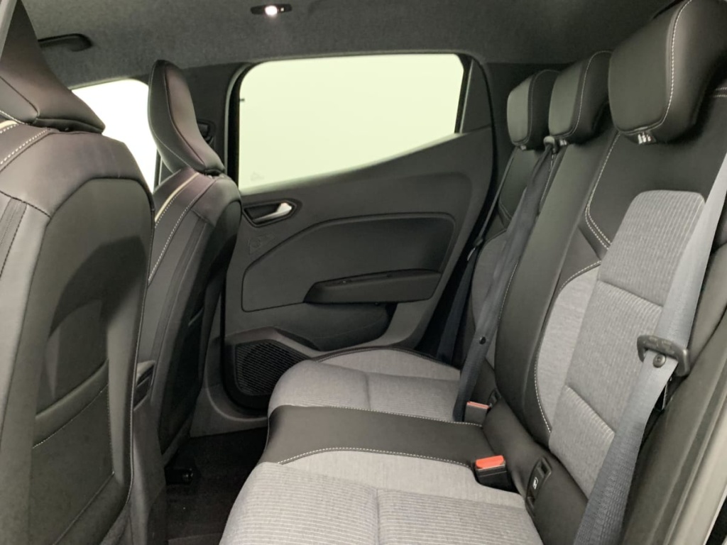 RENAULT Clio ECO-G 100 CH GSR2 TECHNO - ref: 1-377502 - Photo 17