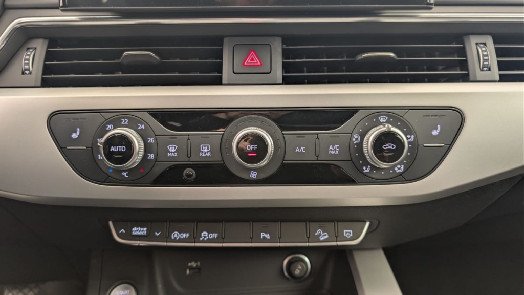 AUDI A4 Allroad 40 TDI 204 S Tronic 7 Quattro Design - ref: 1-377638 - Photo 20