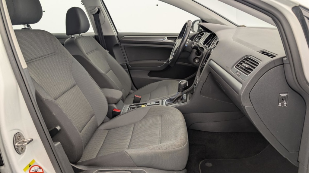 VOLKSWAGEN Golf 136 Electrique - ref: 1-377699 - Photo 9