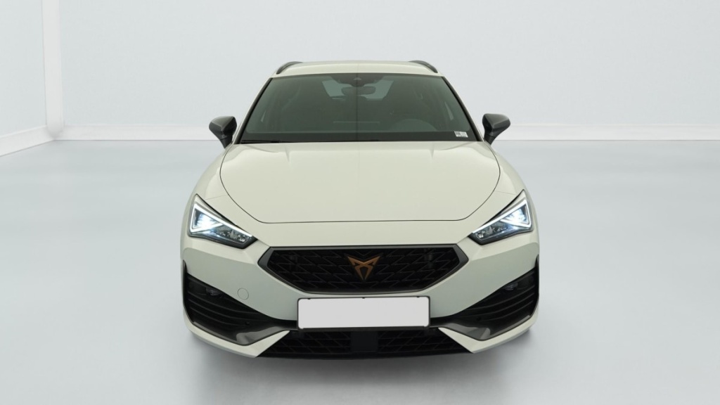 CUPRA Leon Sportstourer 1.4 e-HYBRID 204 ch DSG6 V - ref: 1-377700 - Photo 2
