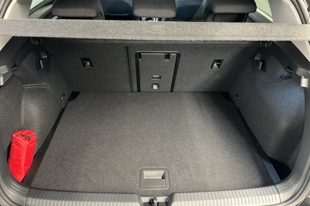 VOLKSWAGEN Golf 1.5 TSI EVO2 116 BVM6 LIFE PLUS - ref: 1-377825 - Photo 11