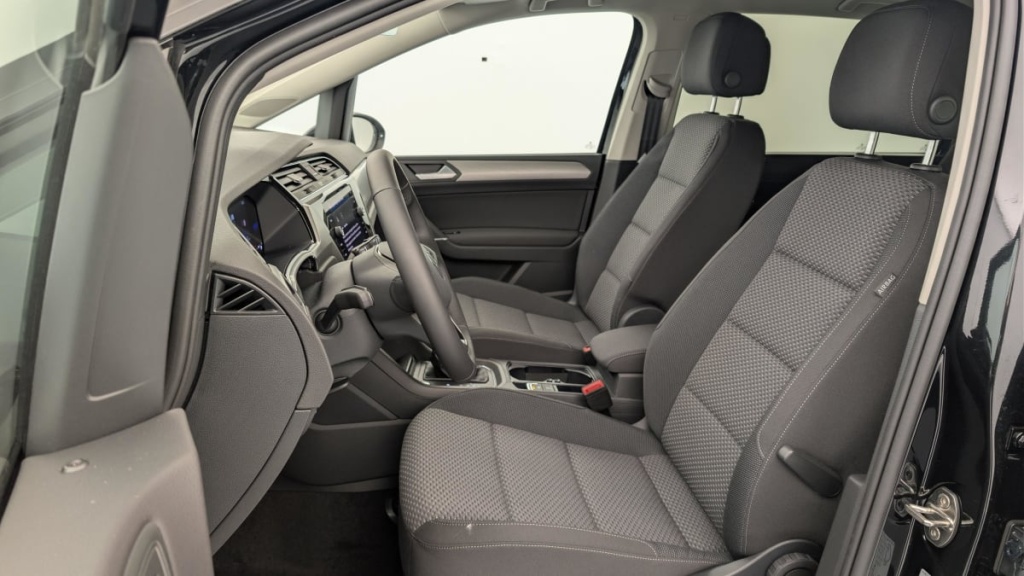 VOLKSWAGEN Touran 1.5 TSI EVO 150 DSG7 7pl VW Edition - ref: 1-377884 - Photo 16