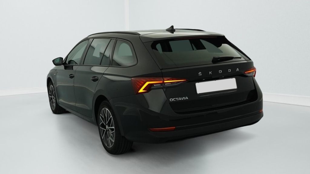 SKODA Octavia Combi 1.5 TSI 150 ch ACT Ambition - ref: 1-377970 - Photo 5
