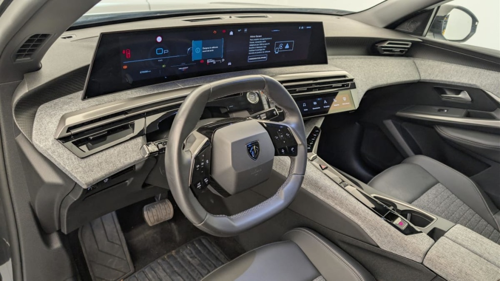 PEUGEOT 3008 Hybrid 145 e-DCS6 Allure - ref: 1-378263 - Photo 15