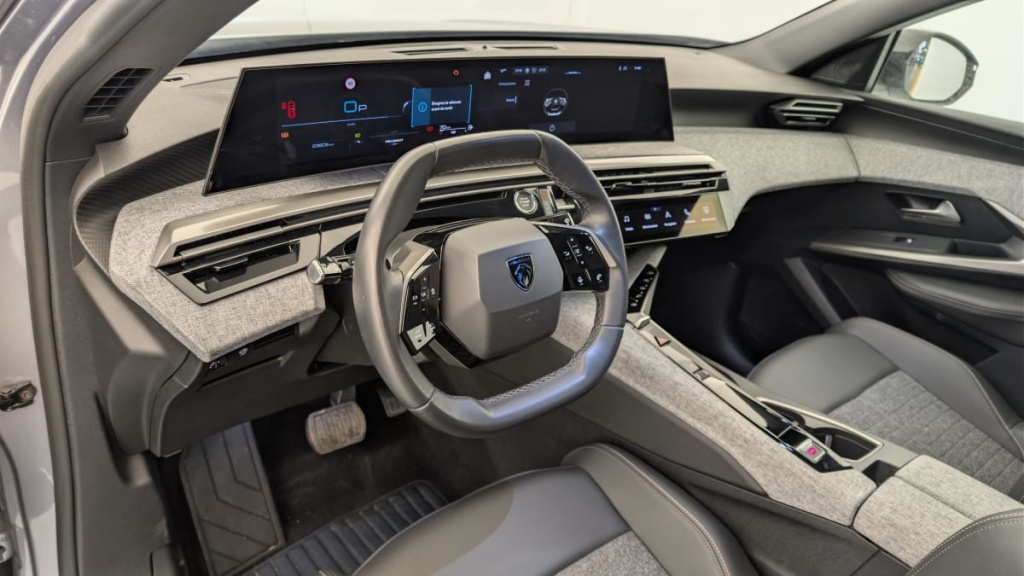 PEUGEOT 3008 Hybrid 145 e-DCS6 Allure - ref: 1-378276 - Photo 15