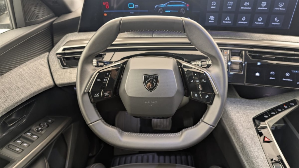 PEUGEOT 3008 Hybrid 145 e-DCS6 Allure - ref: 1-378301 - Photo 14