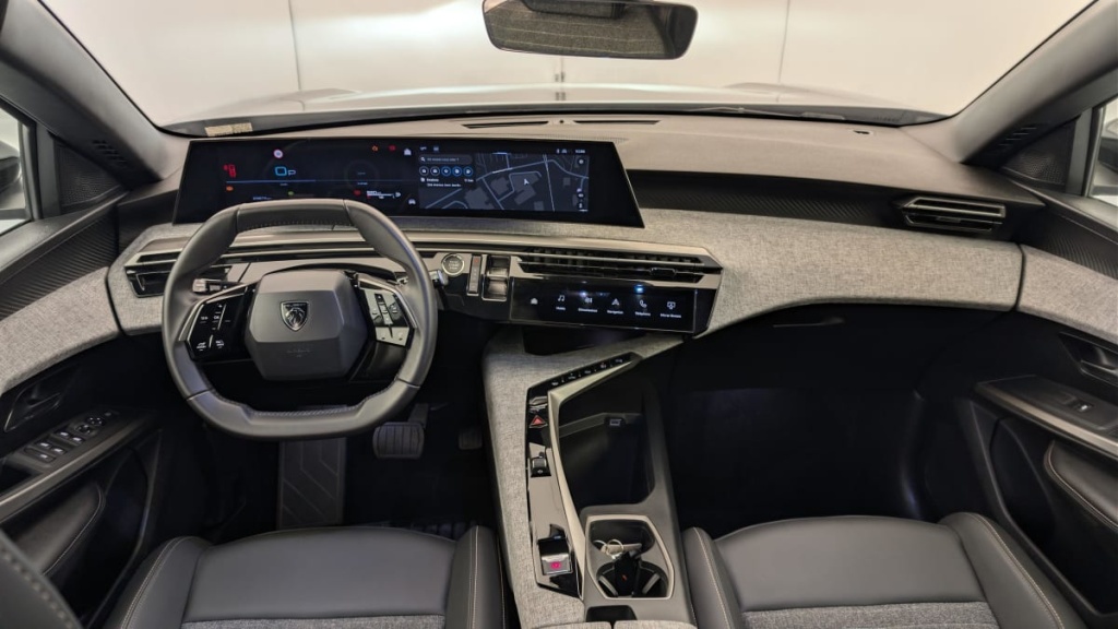 PEUGEOT 3008 Hybrid 145 e-DCS6 Allure - ref: 1-378310 - Photo 13