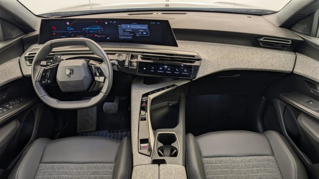 PEUGEOT 3008 Hybrid 145 e-DCS6 Allure - ref: 1-378313 - Photo 13