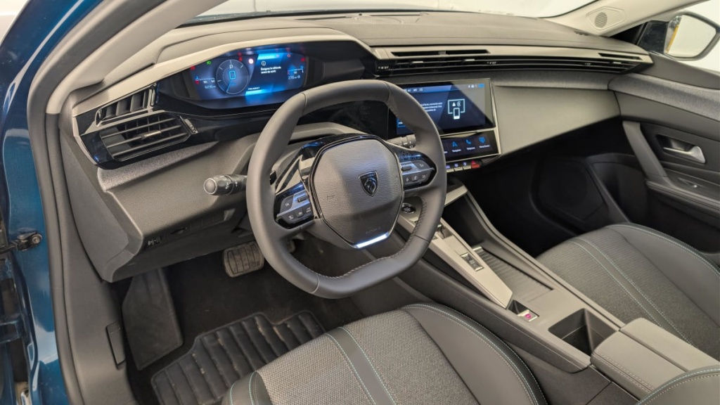 PEUGEOT 308 Hybrid 145 e-DCS6 Allure - ref: 1-378332 - Photo 15