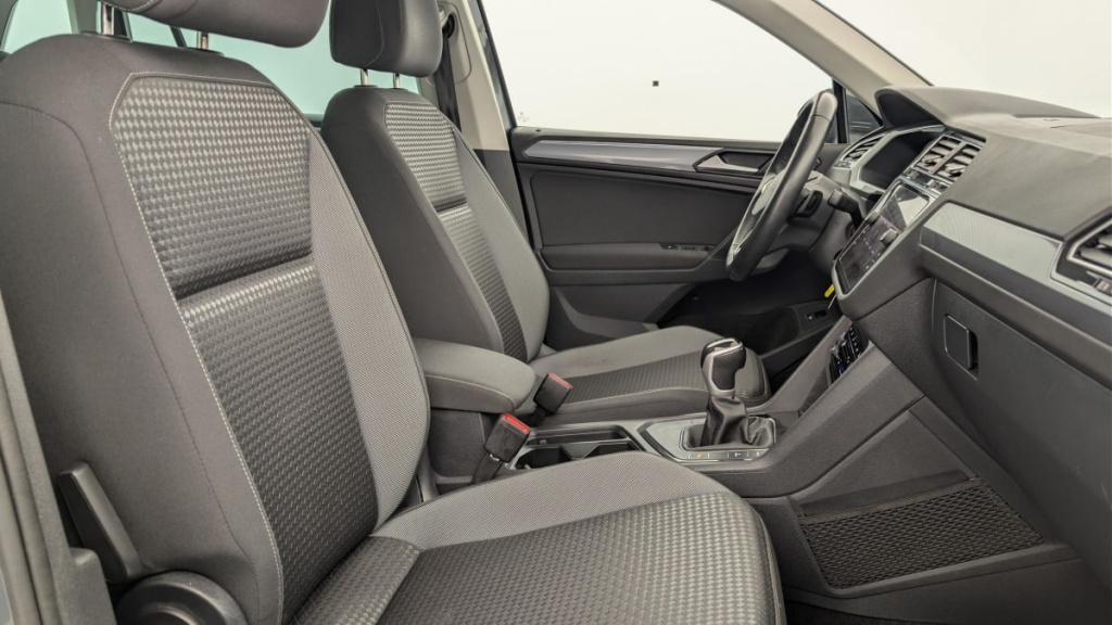 VOLKSWAGEN Tiguan 1.4 EHYBRID 245CH DSG6 ACTIVE - ref: 1-378458 - Photo 9