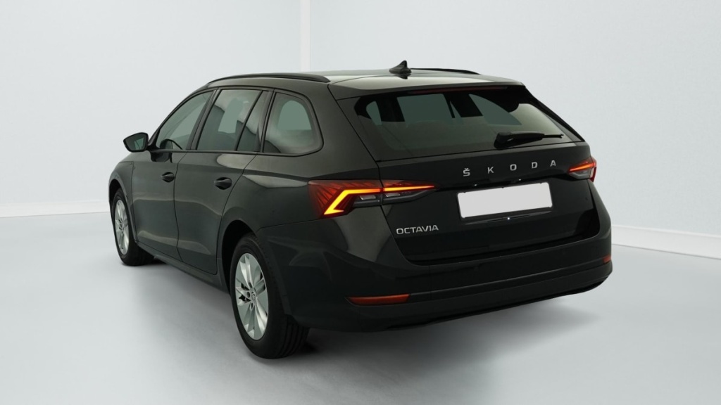 SKODA Octavia Combi 2.0 TDI 116 ch DSG7 Ambition - ref: 1-378475 - Photo 5