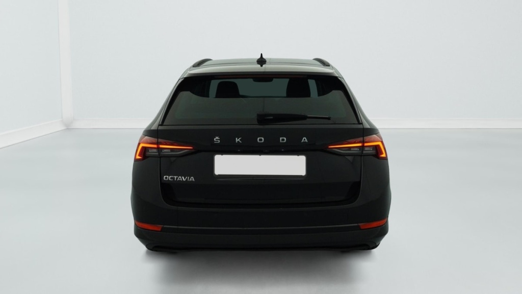 SKODA Octavia Combi 2.0 TDI 116 ch DSG7 Ambition - ref: 1-378475 - Photo 6