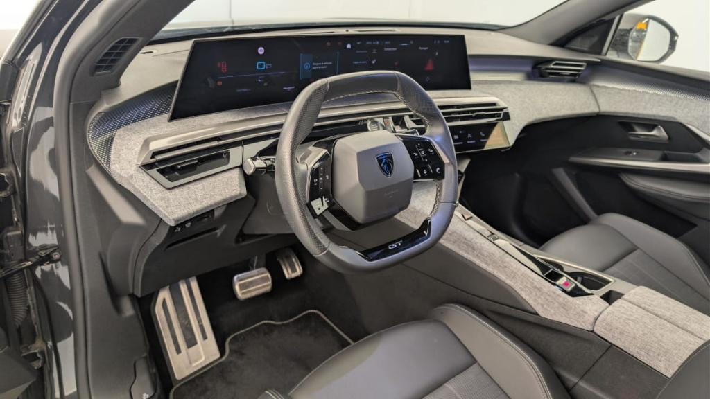 PEUGEOT 3008 Hybrid 145 e-DCS6 GT - ref: 1-378481 - Photo 15