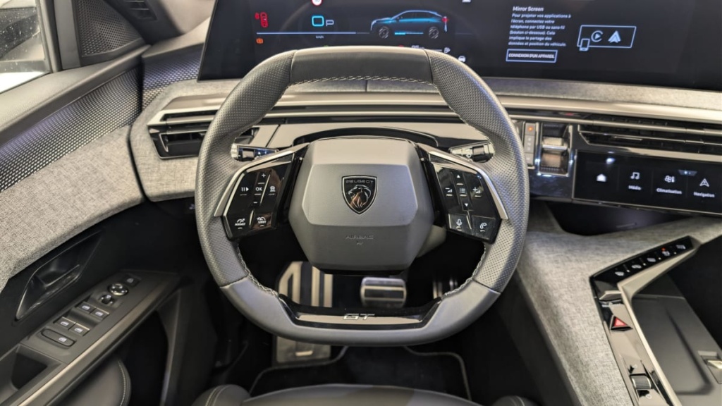 PEUGEOT 3008 Hybrid 145 e-DCS6 GT - ref: 1-378489 - Photo 14