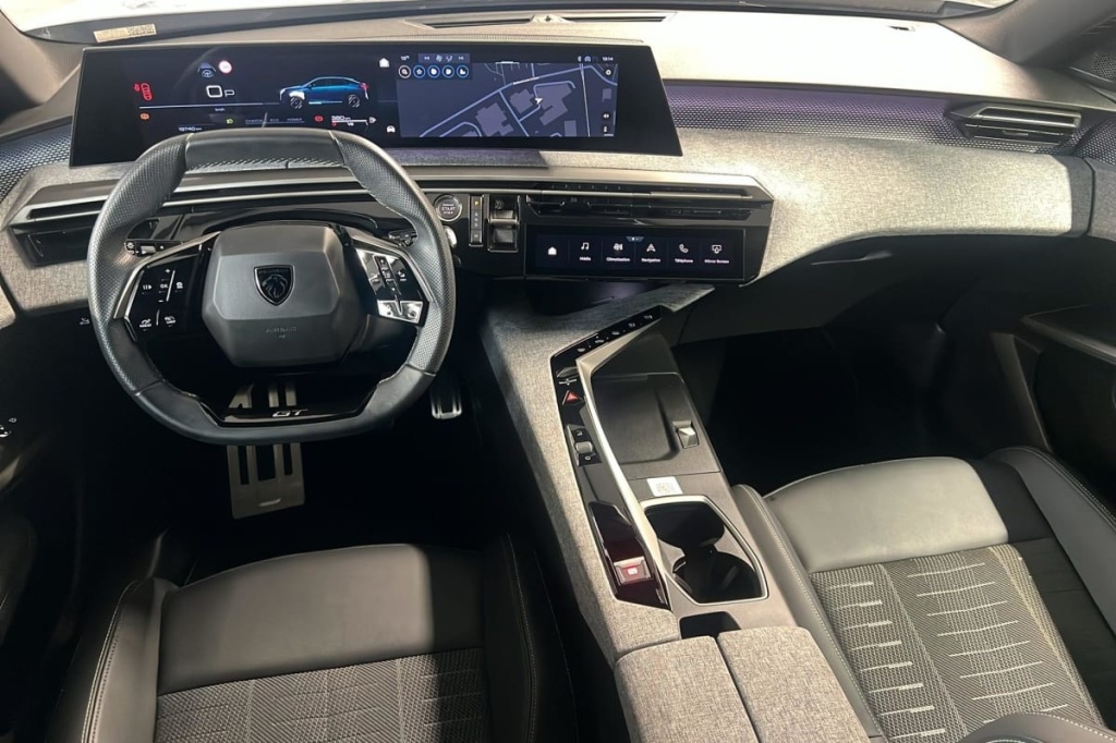 PEUGEOT 3008 Hybrid 145 e-DCS6 GT - ref: 1-378494 - Photo 12