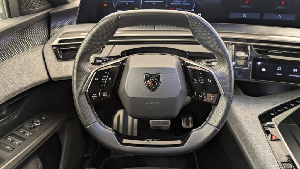 PEUGEOT 3008 Hybrid 145 e-DCS6 GT - ref: 1-378498 - Photo 14