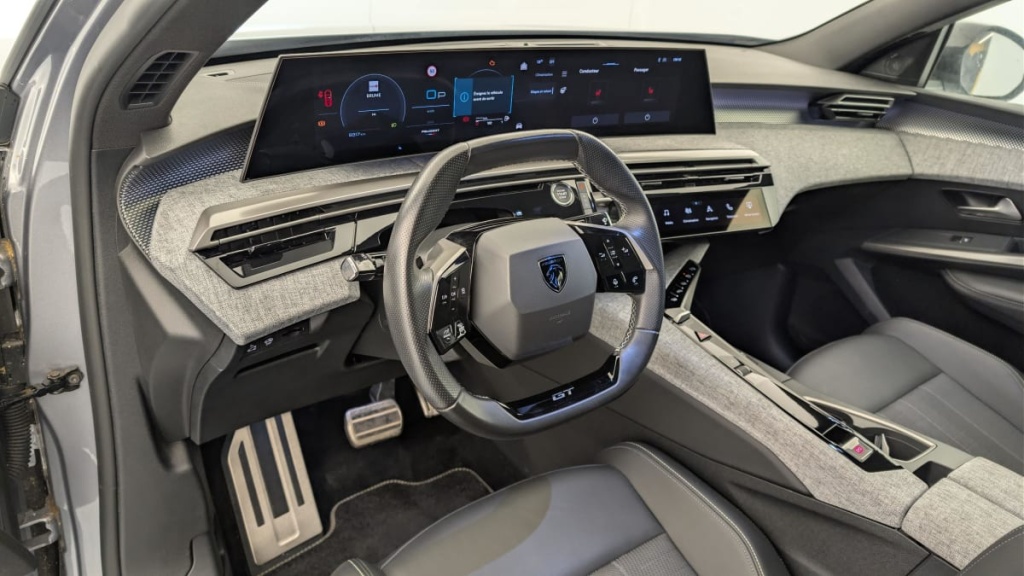 PEUGEOT 3008 Hybrid 145 e-DCS6 GT - ref: 1-378498 - Photo 15