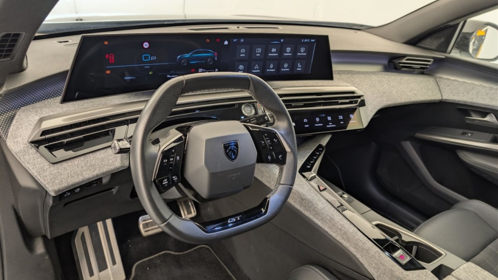 PEUGEOT 3008 Hybrid 145 e-DCS6 GT - ref: 1-378499 - Photo 15