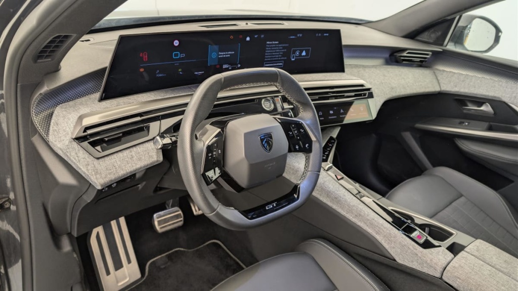 PEUGEOT 3008 Hybrid 145 e-DCS6 GT - ref: 1-378628 - Photo 15