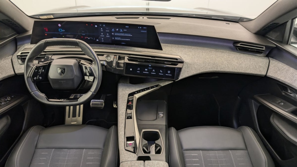 PEUGEOT 3008 Hybrid 145 e-DCS6 GT - ref: 1-378629 - Photo 13