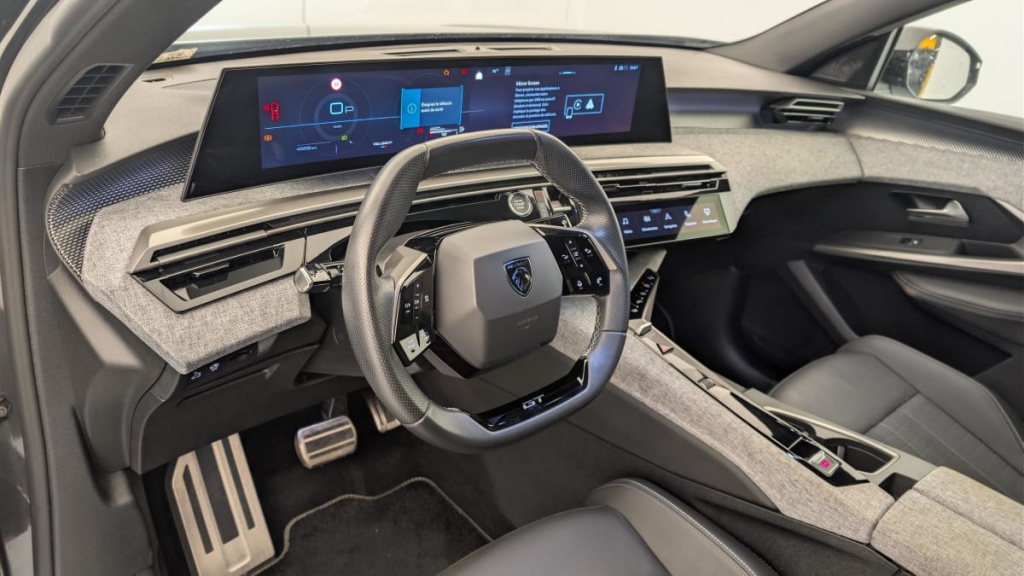 PEUGEOT 3008 Hybrid 145 e-DCS6 GT - ref: 1-378631 - Photo 15