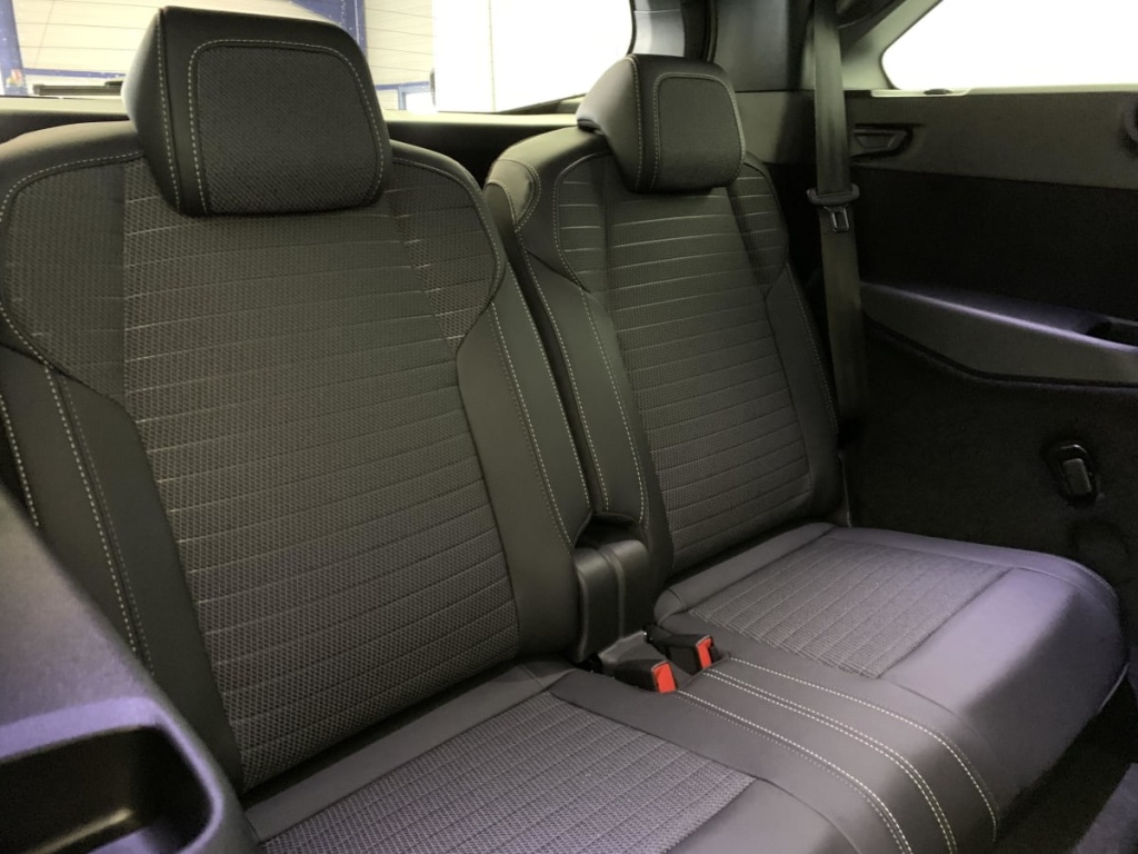 PEUGEOT 5008 Hybrid 145 e-DCS6 GT - ref: 1-378674 - Photo 11