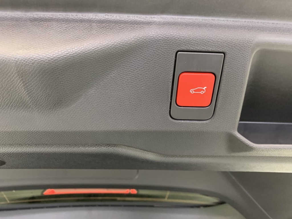 PEUGEOT 5008 Hybrid 145 e-DCS6 GT - ref: 1-378674 - Photo 14