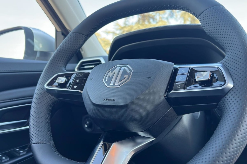 MG ZS 1.5 L Hybrid+ 197 ch Luxury - ref: 1-378697 - Photo 15