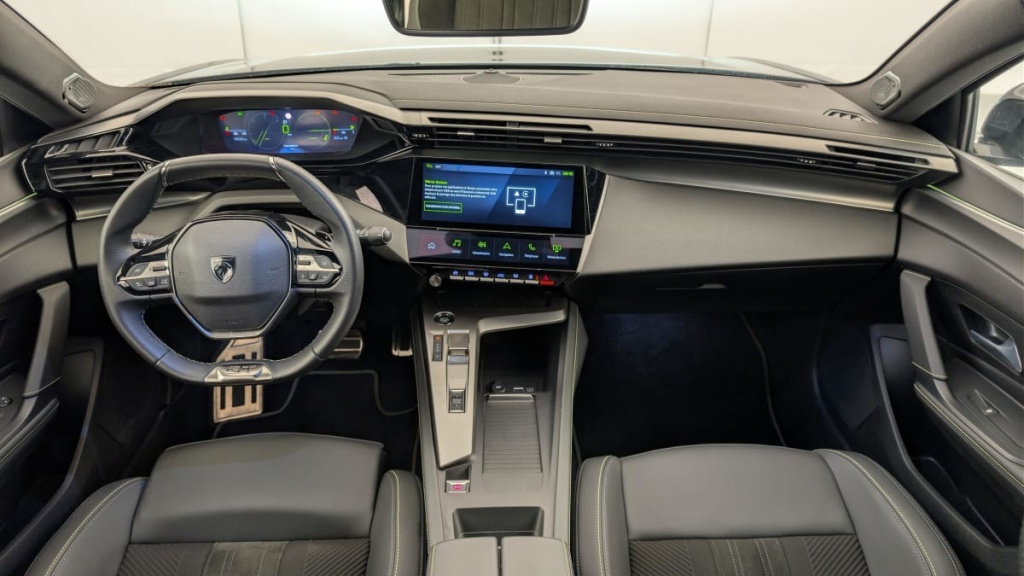 PEUGEOT 408 Hybrid 145 e-DCS6 GT - ref: 1-378876 - Photo 11