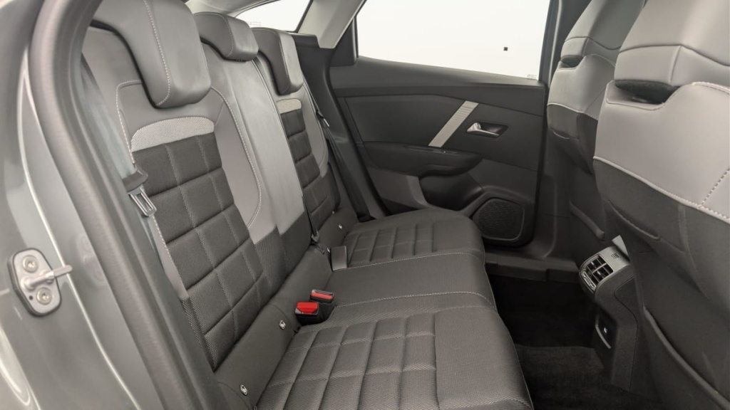 CITROEN C4 PureTech 130 EAT8 Plus - ref: 1-378886 - Photo 10