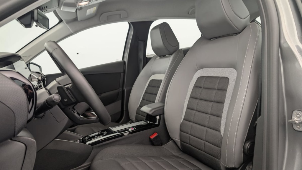 CITROEN C4 PureTech 130 EAT8 Plus - ref: 1-378886 - Photo 16