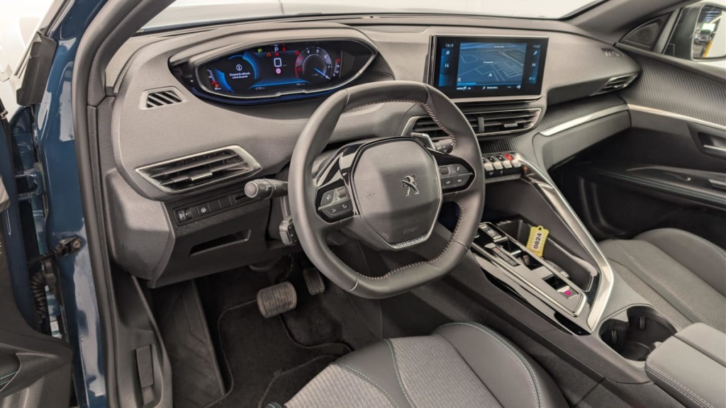 PEUGEOT 5008 BlueHDi 130ch S S EAT8 Allure Pack - ref: 1-378893 - Photo 15