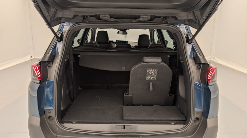 PEUGEOT 5008 BlueHDi 130ch S S EAT8 Allure Pack - ref: 1-378897 - Photo 11