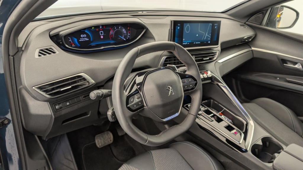 PEUGEOT 5008 BlueHDi 130ch S S EAT8 Allure Pack - ref: 1-378898 - Photo 15