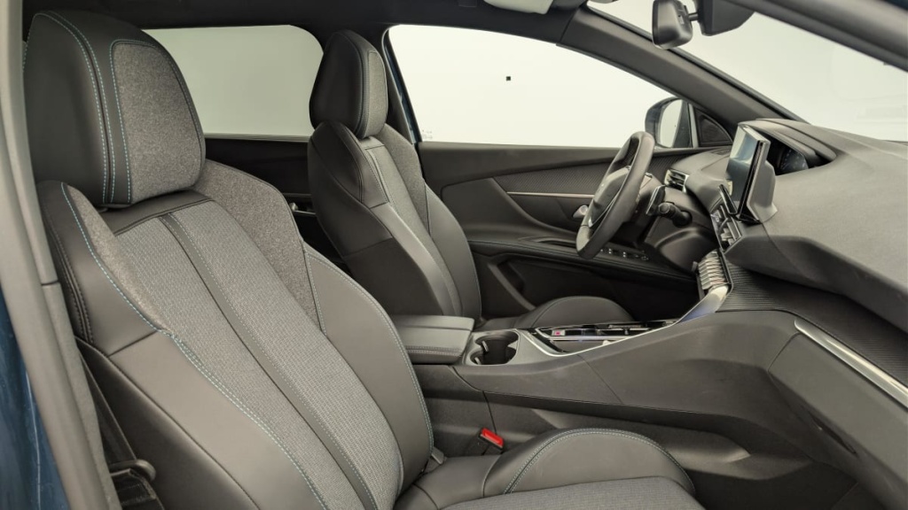 PEUGEOT 5008 BlueHDi 130ch S S EAT8 Allure Pack - ref: 1-378898 - Photo 9