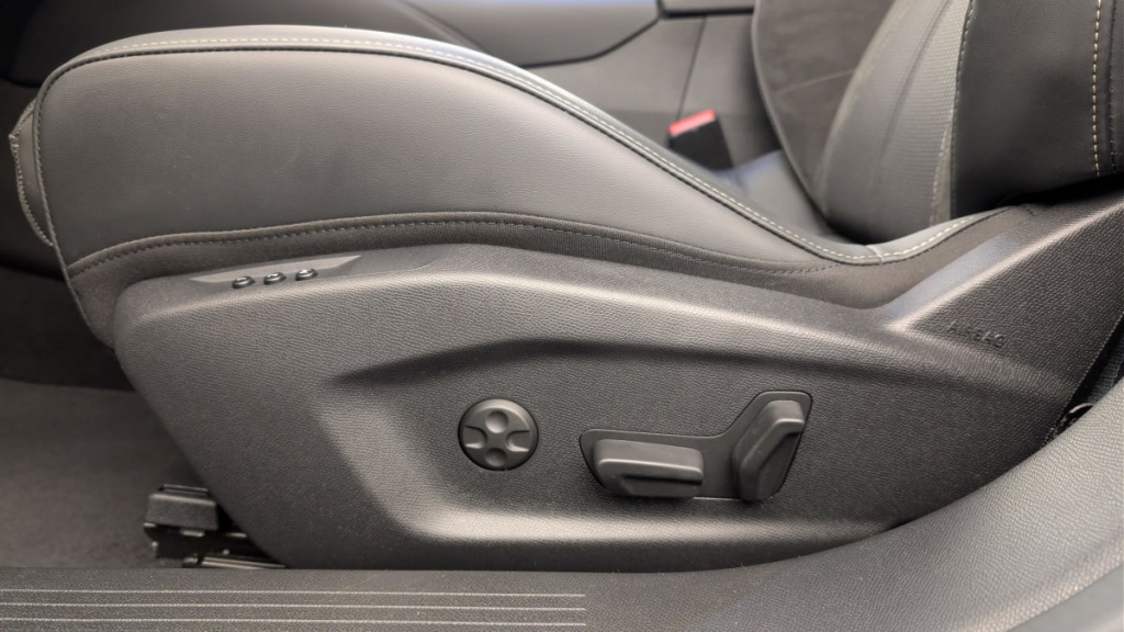 DS DS4 BlueHDi 130 EAT8 Etoile - Alcantara - ref: 1-378943 - Photo 20