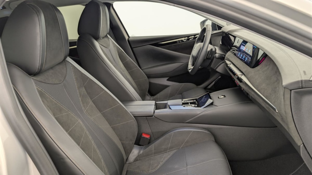 DS DS4 BlueHDi 130 EAT8 Etoile - Alcantara - ref: 1-378946 - Photo 9