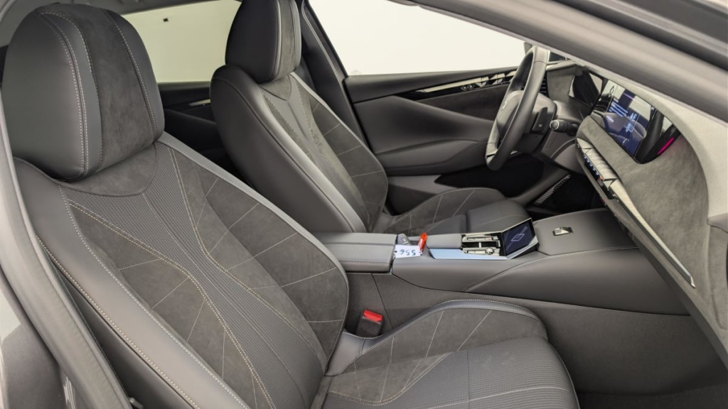 DS DS4 BlueHDi 130 EAT8 Etoile - Alcantara - ref: 1-378951 - Photo 9