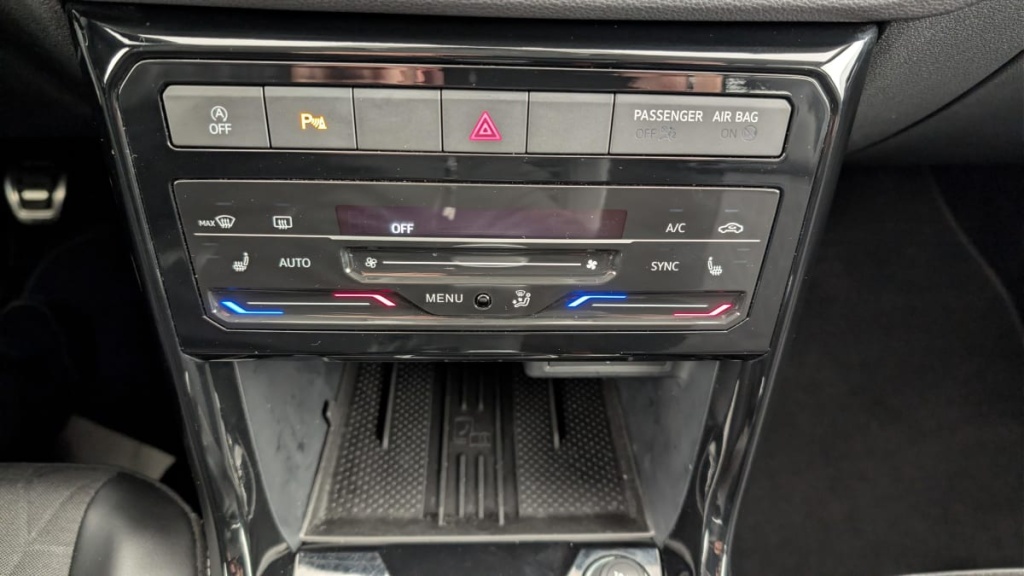 VOLKSWAGEN T-Cross 1.0 TSI 116 Start Stop BVM6 Life - ref: 1-378957 - Photo 20